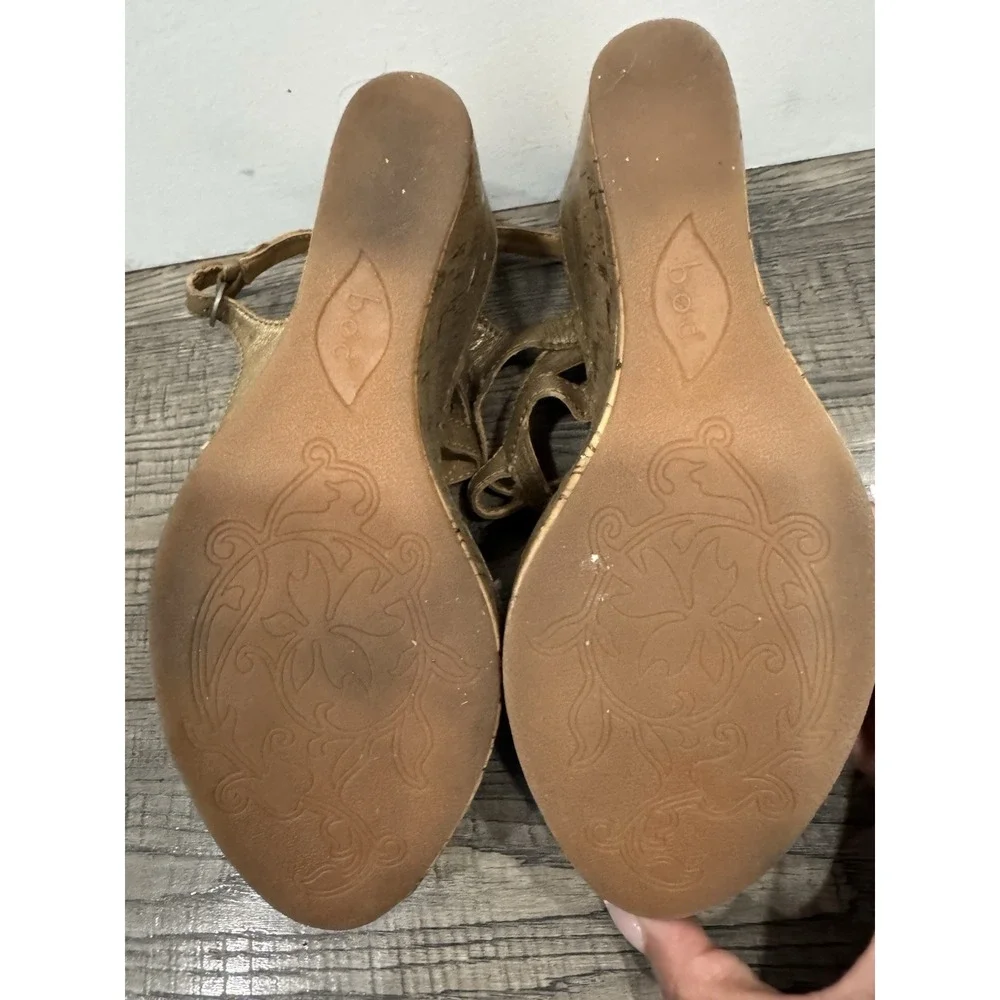 B.O.C. Leather wedges scandal
